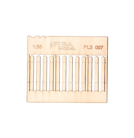 Prkenný plot – užší prkna