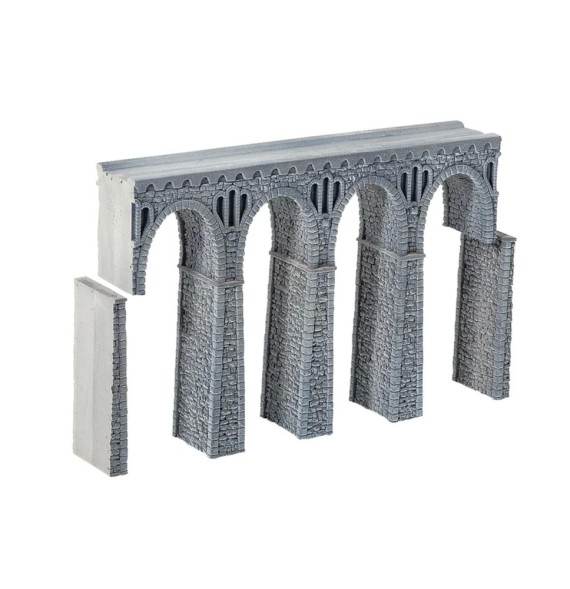 Most z lomového kamene