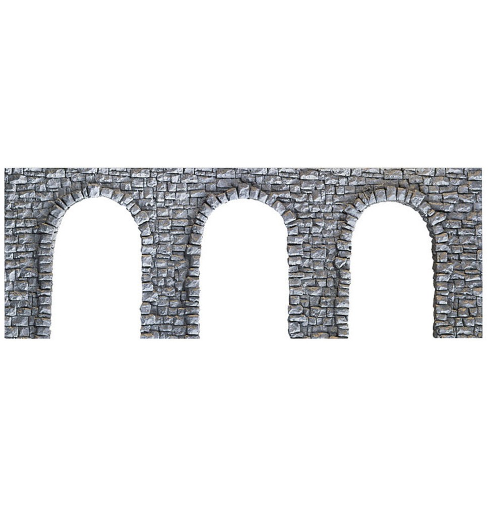 Arkádová zeď z lomového kamene