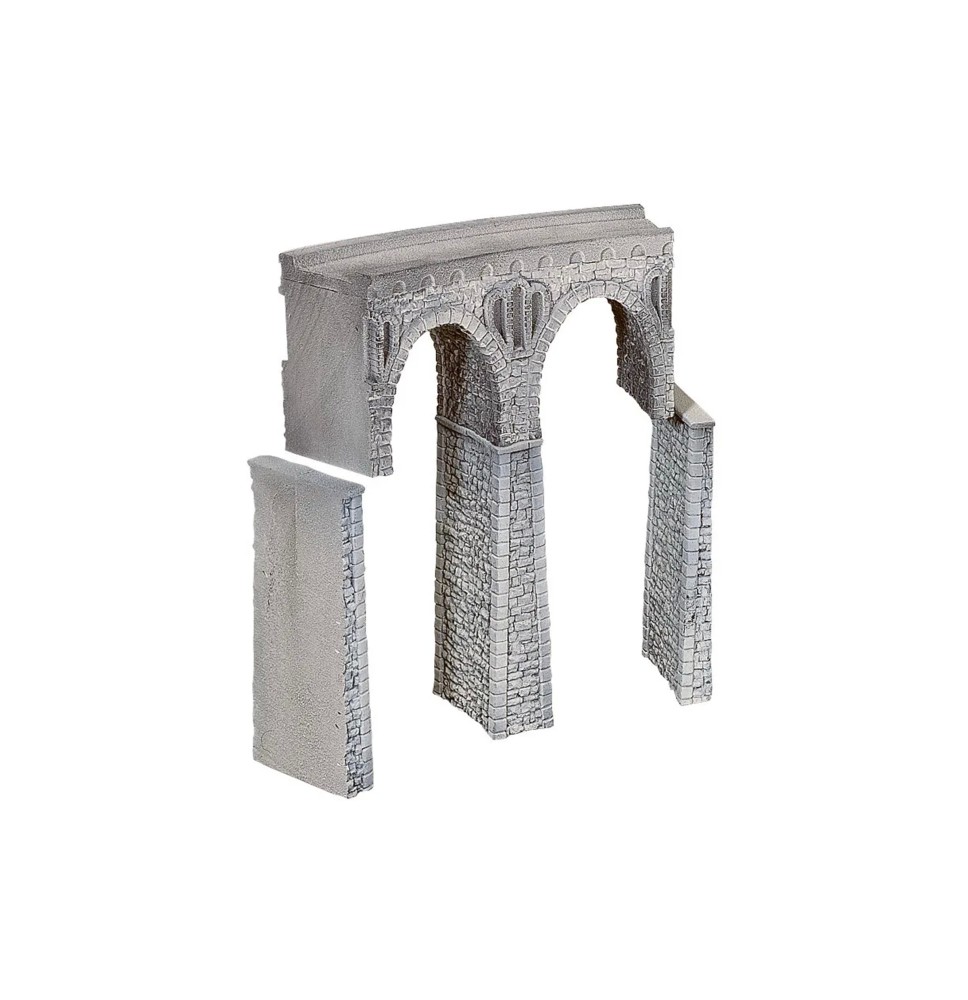 Obloukový most z lomového kamene