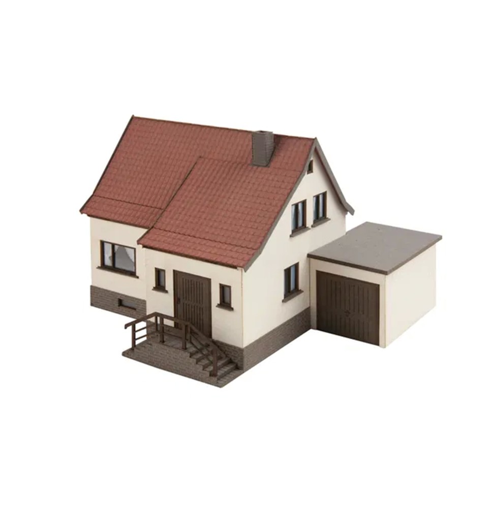 Malý domek s garáží