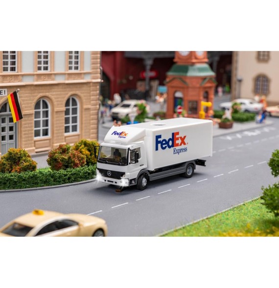 Car System Digital LKW MB Atego FedEx (HERPA)