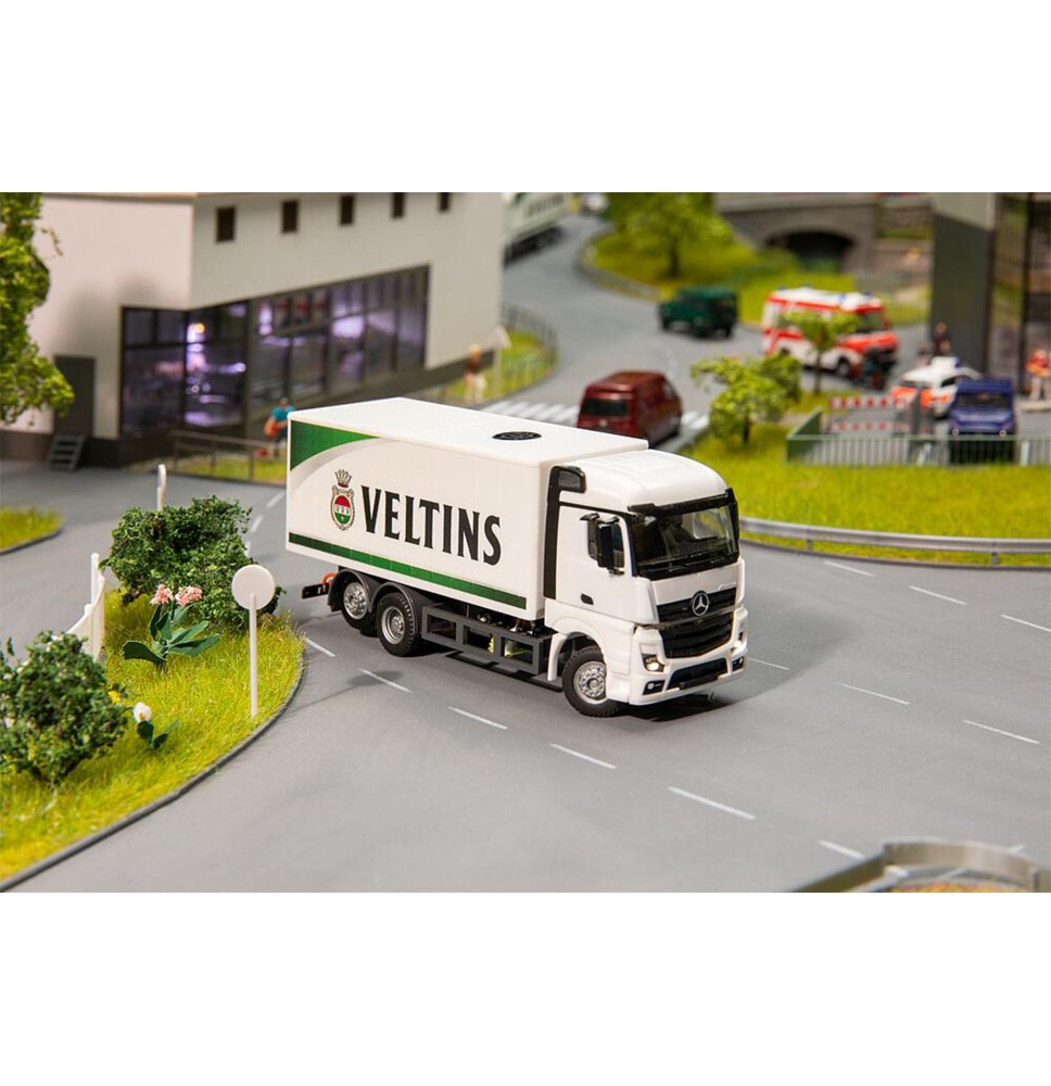 Car System Digital LKW MB Actros Streamspace Veltins (HERPA)
