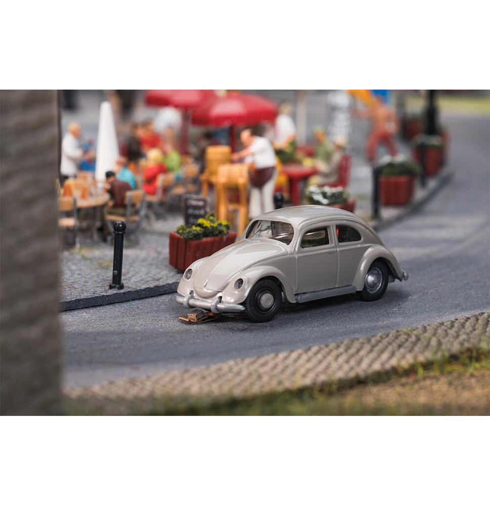 VW Käfer – šedý (BUSCH)
