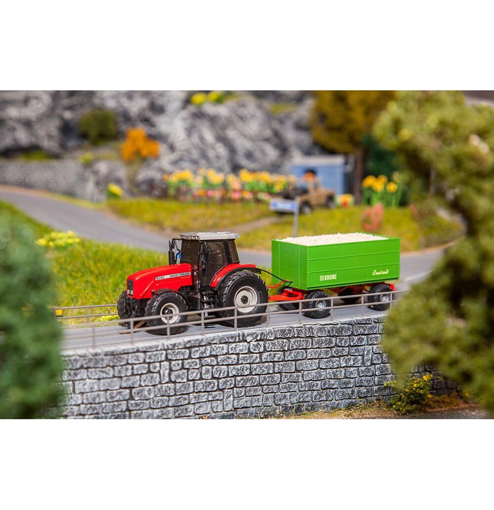 MF Traktor s přívěsem (WIKING)