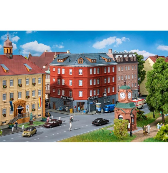 Městský dům s tetovacím studiem