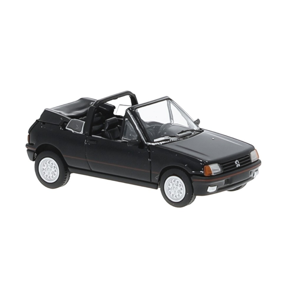 Peugeot 205 Cabrio in schwarz