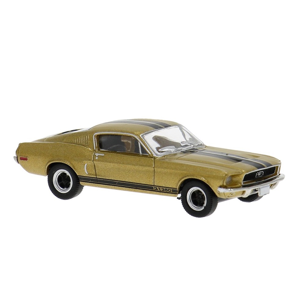 Ford Mustang GT 350 in gold