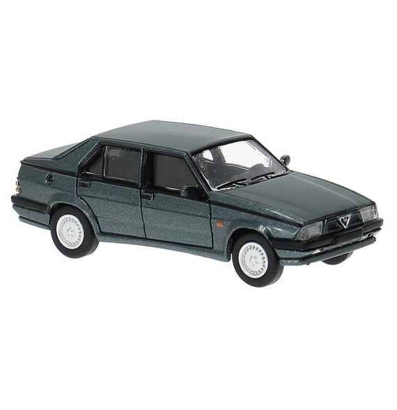 Alfa Romeo 77 in grün metallic