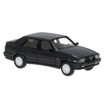 Alfa Romeo 77 in blau metallic