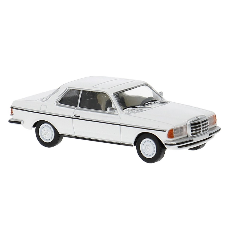 Mercedes-Benz C123 in weiß