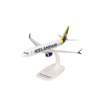 B737 Max 8 Icelandair yellow