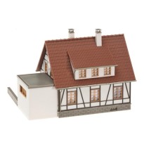 Hrázděný dům s garáží