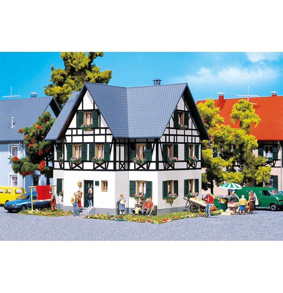 Dvougenerační hrázděný dům