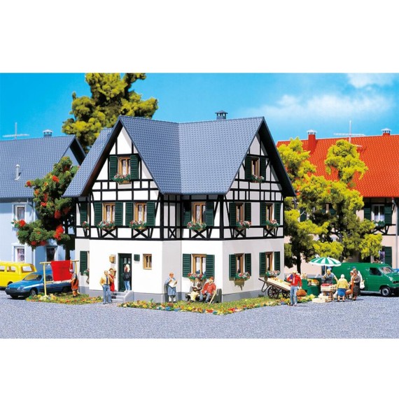 Dvougenerační hrázděný dům