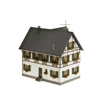 Dvougenerační hrázděnný dům