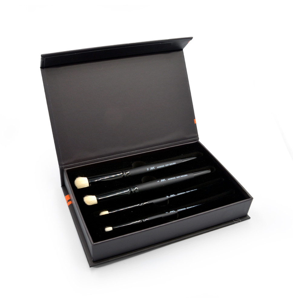 SET OF DRY BRUSHES