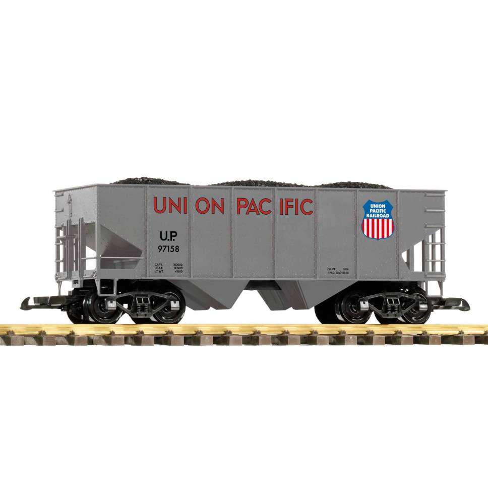 Výsypný vůz UP ložený uhlím