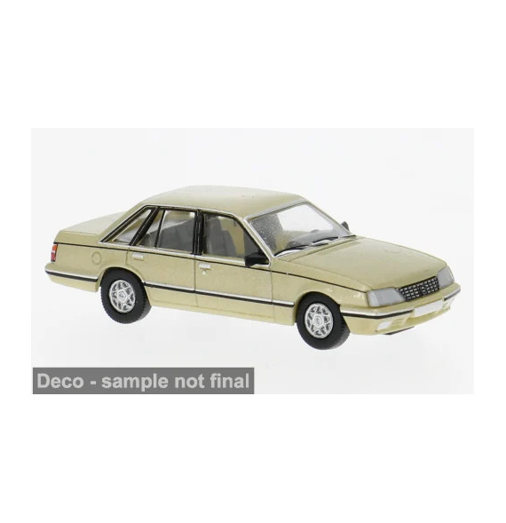 Opel Senator A2 in gold