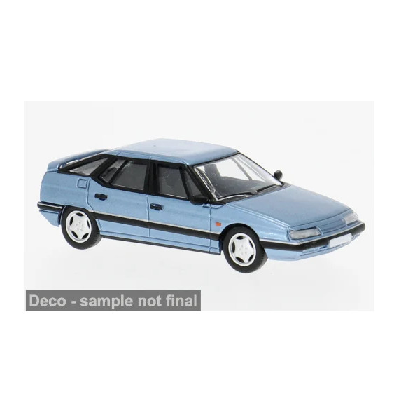 Citroen XM in hellblau met.