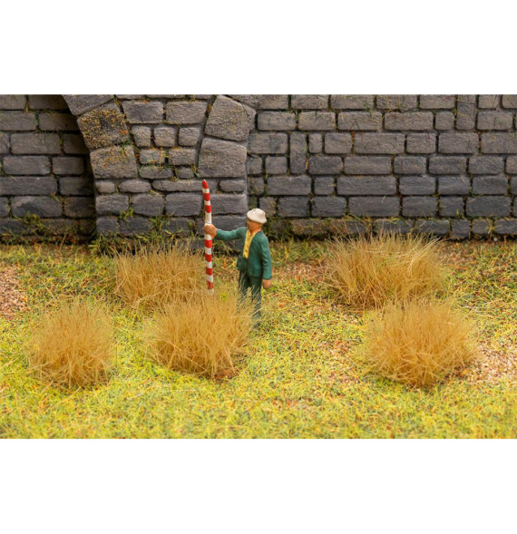 Velké travní trsy – béžové