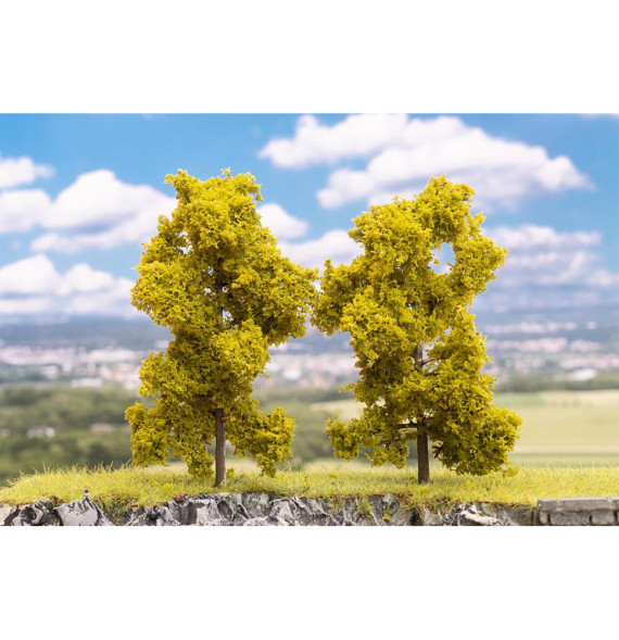 Listnaté stromy – světle zelené