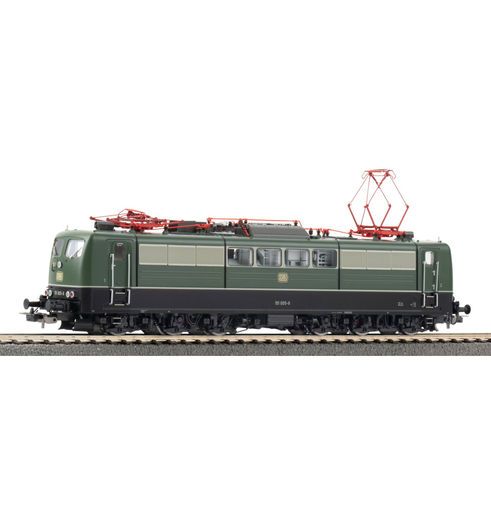 Elektrická lokomotiva BR 151 grün DB