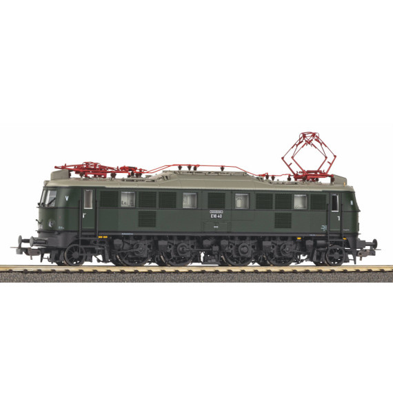 Elektrická lokomotiva se zvukem BR E 18 DR