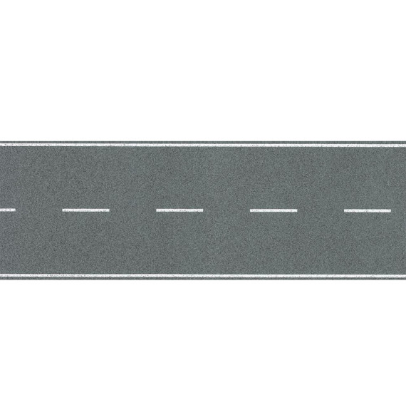 Asfaltová silnice rovná