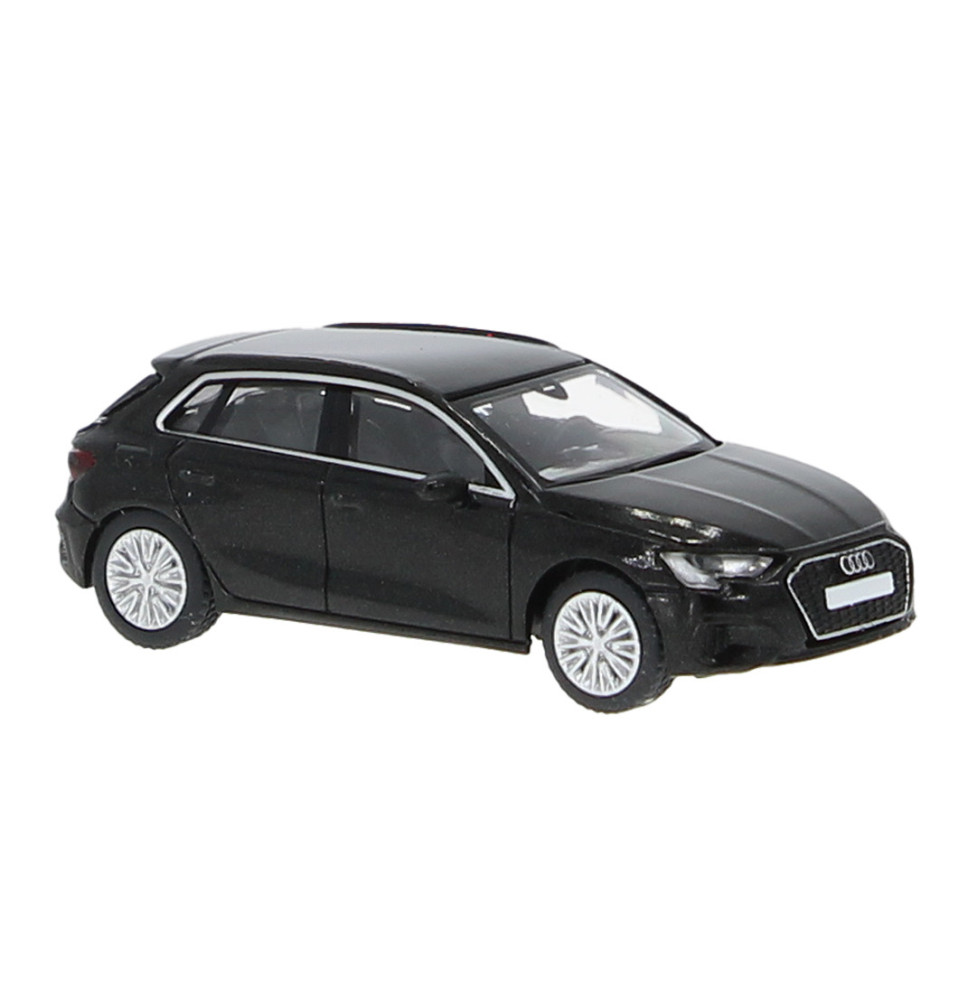 Audi A3 (8Y) schwarz