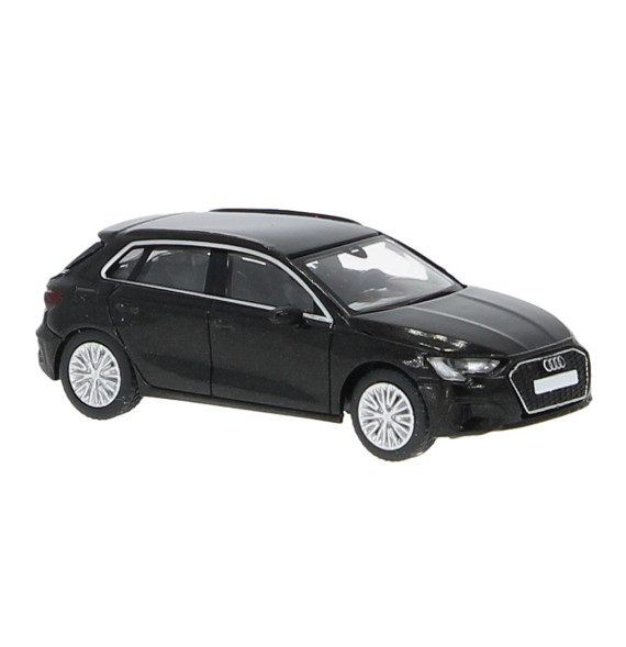 Audi A3 (8Y) schwarz