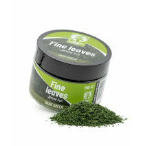 Jemné listí – tmavě zelené